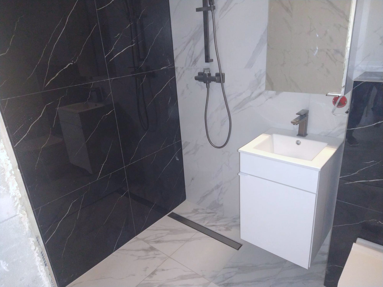 Ruskowy Bród - wykańczamy łazienki