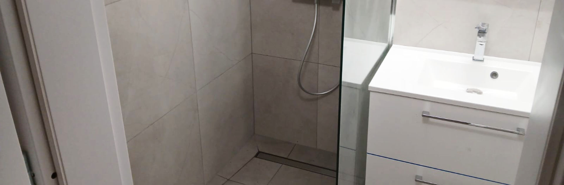 Remontujemy łazienkę i pokój w Bieniewicach